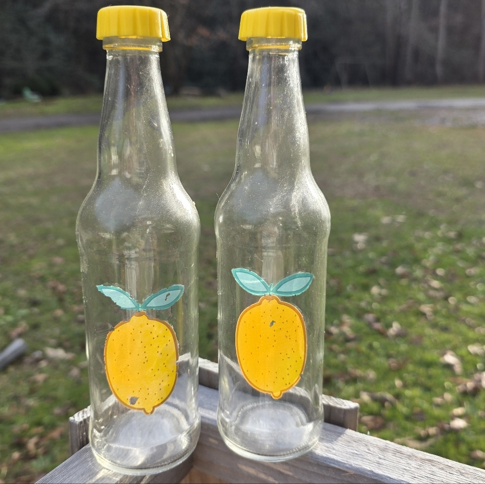 Lemon Glass Soda Bottles 11.5oz refillable beverage Bottles Set Of 2 Wash before